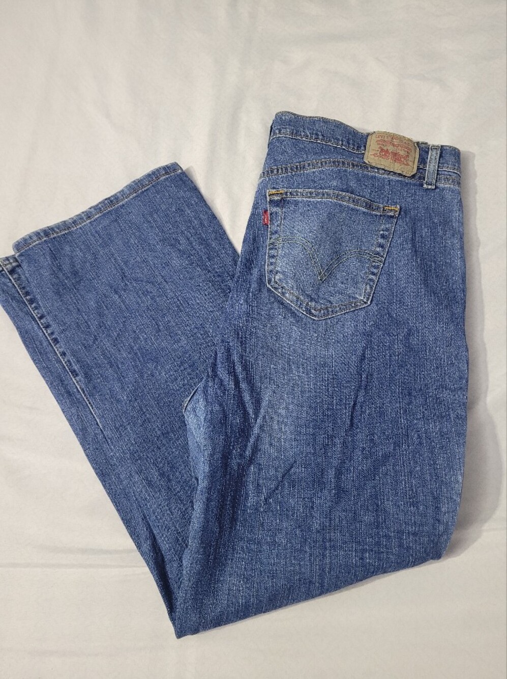 Levi's Women's Classic Blue Straight Jeans